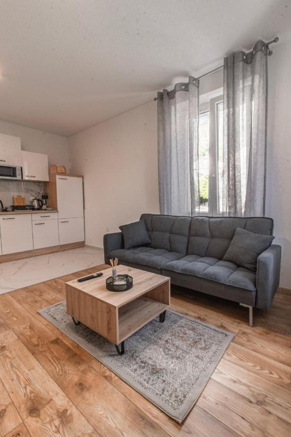 Apartments Florian Lopud Esterno foto